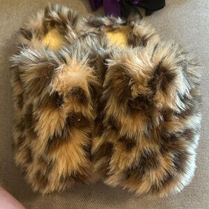 Faux Fur Women's Slippers - Brown